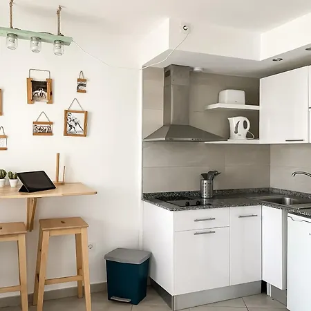 Paradise Palms Ii Deluxe, Incl. Welcome Package דירה קורלחו