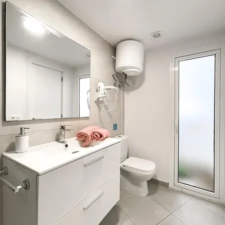 Paradise Palms Ii Deluxe, Incl. Welcome Package דירה קורלחו